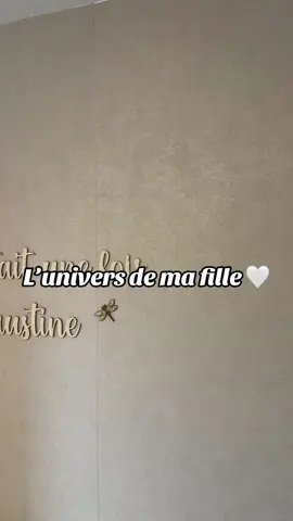 La chambre de ma fille et ses petits détails 🌈🤍 #chambrebebe #chambrefille #decorationbebe #decorationnaissance #bois 