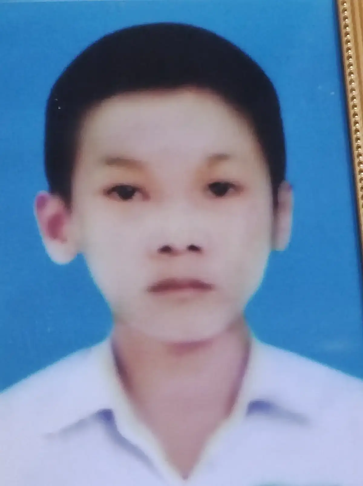 ညိီလေးတလပြည့်မှာ အတူက်ုရင်ဝတ်ဖူးတဲ့ကျောင်းမှာပဲအလူလုပ်ပေးခဲ့တယ် လွမ်းလိုက်တာညီလေးရာ