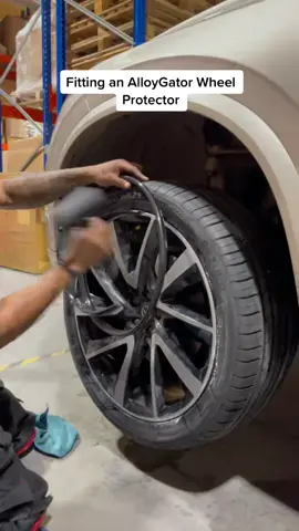 Fit an AlloyGator with us. #alloygator #wheel #alloy #fyp 