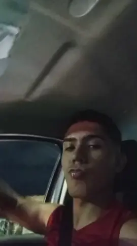 TODOS SOMOS IGUALES NO SE SIENTAN MEJOR QUE NADIE, EL UNICO PERFECTO ES DIOS.