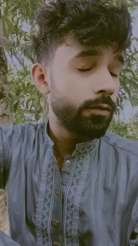দুঃখ প্রকাশ করতেও একটা বিশ্বস্ত বন্ধু লাগে!#vairalvideo #foryou #forupage #🤗 