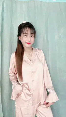 Màu nude đúng cưnggggg 😍 #đồbộmặcnhàdễthương #Heolỳđồbộbijamacaocấp #xuhuong #fena #đồbộbijama 