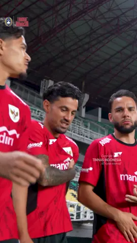 Menyiapkan 𝘆𝗮𝗻𝗴 𝘁𝗲𝗿𝗯𝗮𝗶𝗸 di FIFA Matchday kali ini. 🔜 🎬 saksikan di Livin’ Sukha via #LivinbyMandiri 🌐 atau cek di bmri.id/timnasxmandiri ‣ #GarudaMendunia ‣ #TimnasIndonesiaMandiri 🏦 Bank Mandiri berizin dan diawasi oleh Otoritas Jasa Keuangan dan Bank Indonesia serta Merupakan Peserta Penjaminan LPS. 
