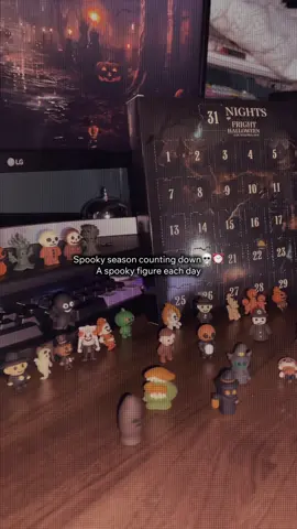 Spooky season countdown calendar, get a spooky figure each day! #spotlightfinds #tiktokshoplabordaysale #fyp #countdown #halloween 