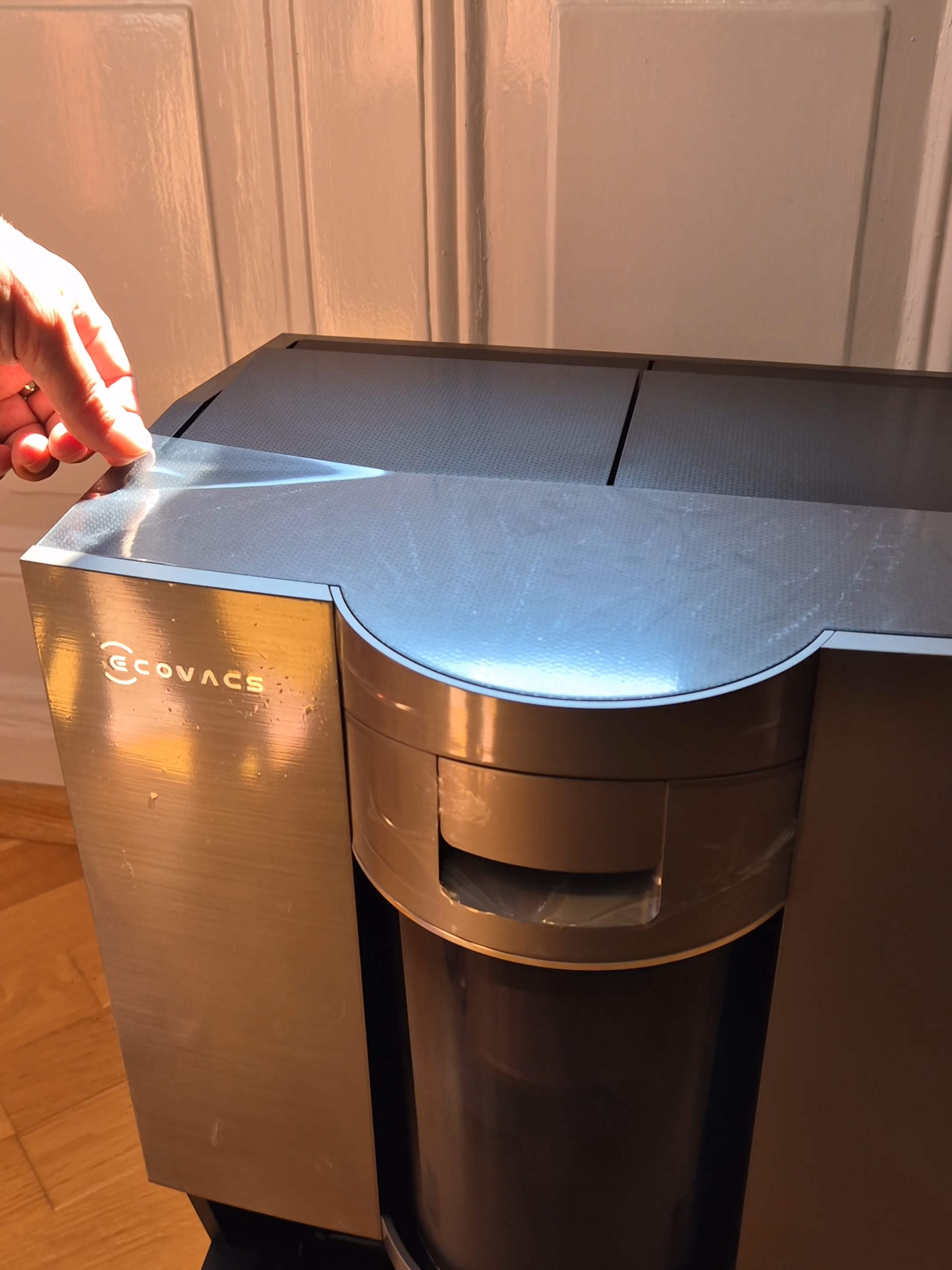 Meet the Beast – ECOVACS DEEBOT X11 OmniCyclone 😎 Link in der Bio 👆 #Ecovacs #EcovacsDeebotX11OmniCyclone #Saugroboter #Wischroboter #SmartHome #SmartLiving #SmartGadgets #SmartTech #SmartCleaning #SmartHomeFox  #SmartTech #SmartLiving #TiktokShorts #trendin #techno #smartliving #SmartHomeFox #smartgadgets #smarttech #unterhaltung #smarthome #entertainment #satisfyingvideos #satisfyingvideosdaily