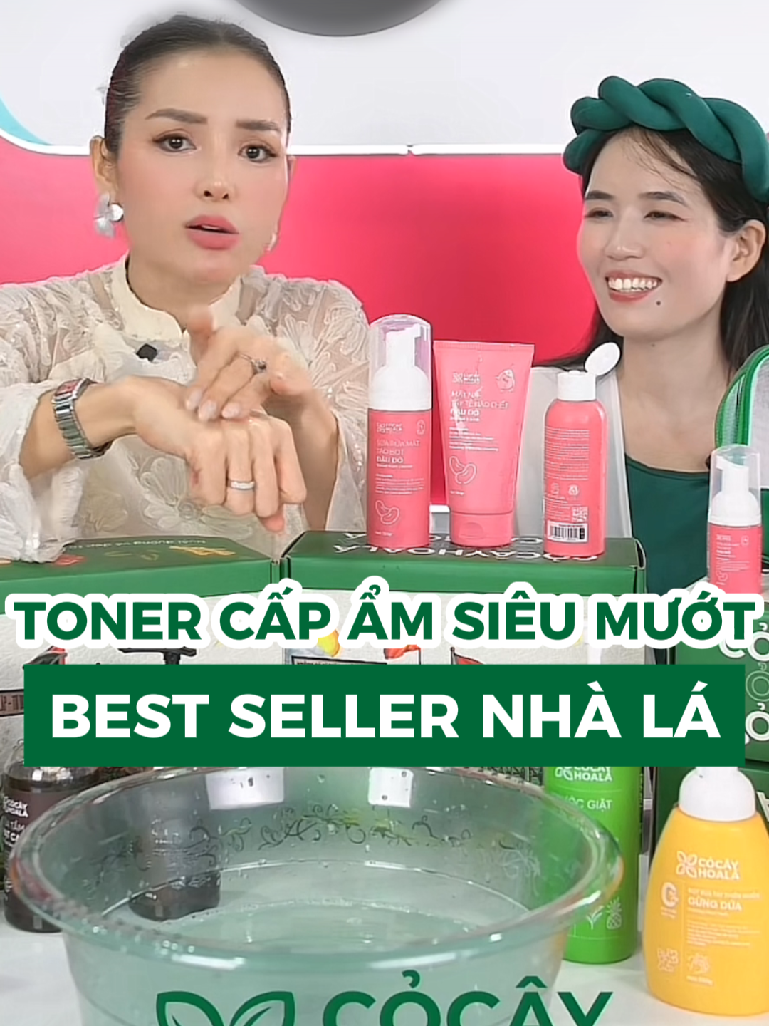 Toner Đậu Đỏ cấp ẩm sâu, thành phần dịu nhẹ, lành tính. Mang tới làn da căng mướt, bóng khỏe #cocayhoala #skincaredaudo #reviewskincare #phuongtrinhjolie #toner #nuochoahong #tonerdaudo #capam