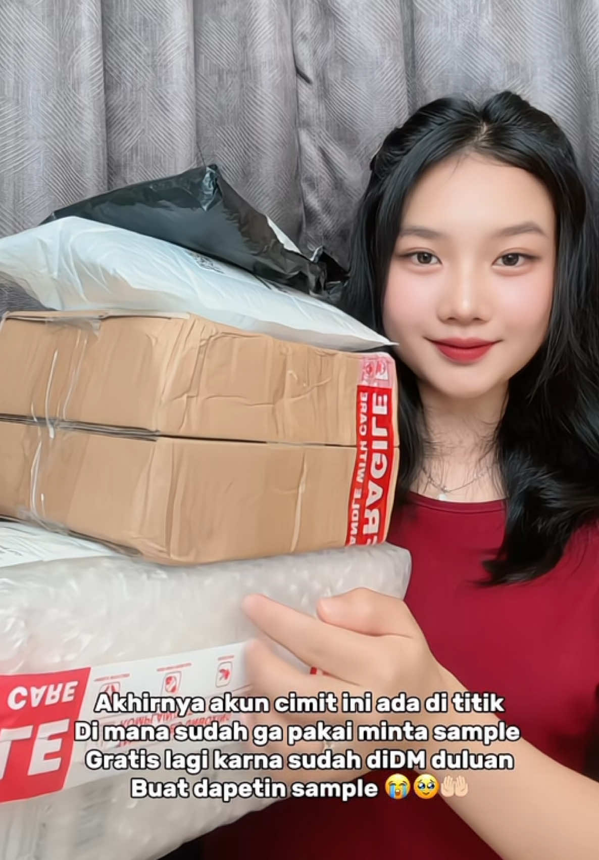 Temenin aku unboxing lagi yuk 😚 #samplegratis #contentcreator #beautycreator #affiliatemarketing #unboxingvideo 