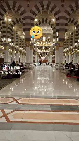 ٱلسَّلَامُ عَلَيْكُمْ وَرَحْمَةُ ٱللَّٰهِ وَبَرَكَاتُهُ بِسْــــــــــــــــــمِ اللهِ الرَحْمَنِ الرَحِيْمِ اللهم صل وسلم وبارك على سيدنا وحبيبنا و نبينا محمد وعلى آله وصحبه أجمعين يارب العالمين يَا ﷲُ بِهَا يَا ﷲُ بِهَا يَا ﷲُ بِحُسْنِ الْخَاتِمَۃِ... هَدَانَا اللّٰهُ وَاِيَّاكُمْ بِمَا فِيْهِ. آمِيْنَ وَاللّٰهُ اَعْلَمُ بِالصَّوَابِ اَللّٰهُمَّ صَلِّ عَلٰی سَيِّدِنَا مُحَمَّدٍۨ الْفَاتِحِ لِمَا اُغْلِقَ وَالْخَاتِمِ لِمَا سَبَقَ نَاصِرِ الْحَقِّ بِالْحَقِّ وَالْهَادِي اِلٰی صِرَاطِكَ الْمُسْتَقِيْمِ وَعَلٰی آلِهِ حَقَّ قَدْرِهِ وَمِقْدَارِهِ الْعَظِيْمِ صَلَاةً تَفْتَحُ لَنَا بِهَا اَبْوَابَ الرِّضَا وَالتَّيْسِرِ وَتُغْلِقُ بِهَا عَنَّا اَبْوَابَ الشَّرِّ وَالتَّعْسِيْرِ وَتَكُوْنُ لَنَا بِهَا وَلِيًّا وَّنَصِيْرًا اَنْتَ وَلِيُّنَا وَمَوْلاَنَا فَنِعْمَ الْمَوْلٰی وَنِعْمَ النَّصِيْرُ والحمد لله ربّ العالمين بِجَاهِ سَيِّدِ الْمُرْسَلِيْنَ صَلّٰی اللّٰهُ عَلَيْهِ وَآلِهِ وَسَلَّمَ وَبِجَاهِ شَيْخِنَا وَسَنَدِنَا دُنْيًا وَاُخْرًی سَيِّدِي اَبِي الْعَبَّاسِ اَحْمَدَ ابْنِ مُحَمَّدٍ التِّجَانِي رَضِيَ اللّٰهُ عَنْهُ وَأَرْضَاهُ وَعَنَّا بِهِ. آمِيْنَ اَللّٰهُمَّ احْشُرْنَا فِي زُمْرَةِ اَبِي الْفَيْضِ التِّجَانِي وَاَمِدَّنَا بِمَدَدِ خَتْمِ الْاَوْلِيَاءِ الْكِتْمَانِي. آمِيْنَ#semogabermanfaat😇🙏 #rindurasulullah #rindurasullulah #rindurasulullahsaw 