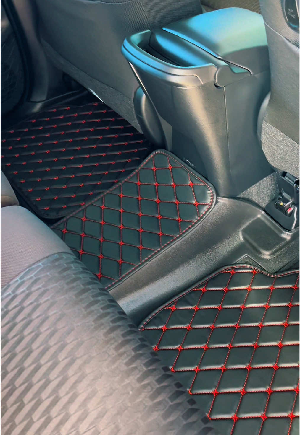 Karpet Mobil Kulit Promate 3 Baris dan 2 Baris 