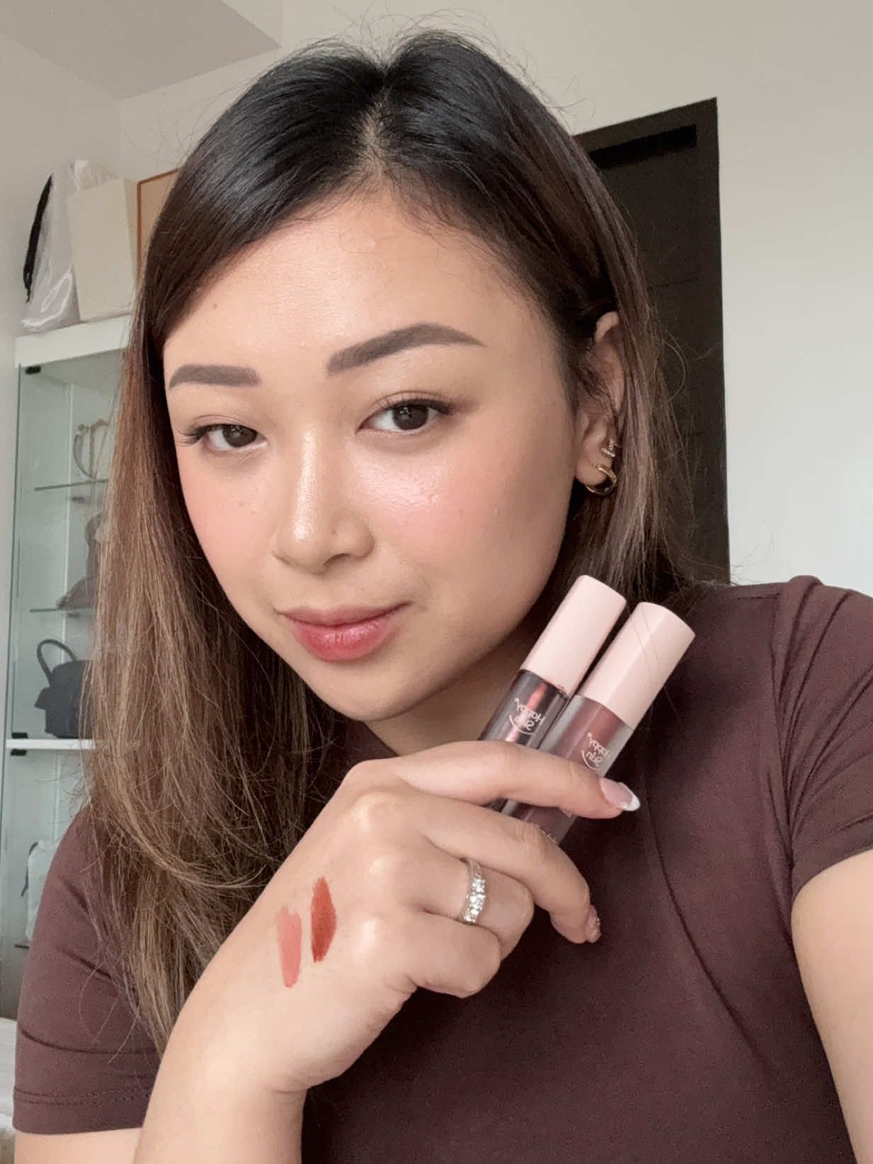 Sharing with you my Top 2 Favorite shades from @happyskinphil Lip Mallow Tint just in case hindi niyo pa alam bibilhin niyong shade ☺️ #happyskin #happyskinlipmallow #liptint #fyp #makeup 