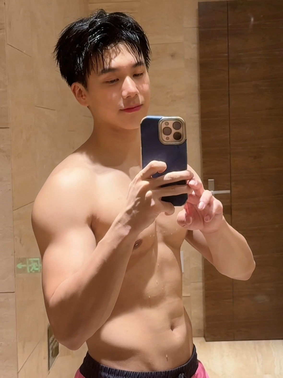 游泳 #traitrung #soaica #body #douyin抖音 #viral 