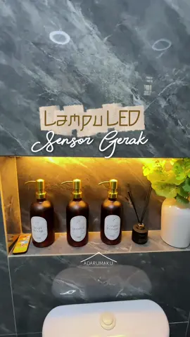 Link di bio no. 122 🛒 ✨ Lampu kamar mandi estetik, praktis & hemat listrik! ✅ Nggak perlu colok listrik, cukup dicas 🔋 ✅ Ada sensor gerak, nyala otomatis & mati sendiri ✅ Bisa pilih cahaya warm / natural / white 🌙 Bikin kamar mandi makin cozy tanpa ribet ✨🚿 #lampuestetik #Adarumaku #lampusensor 