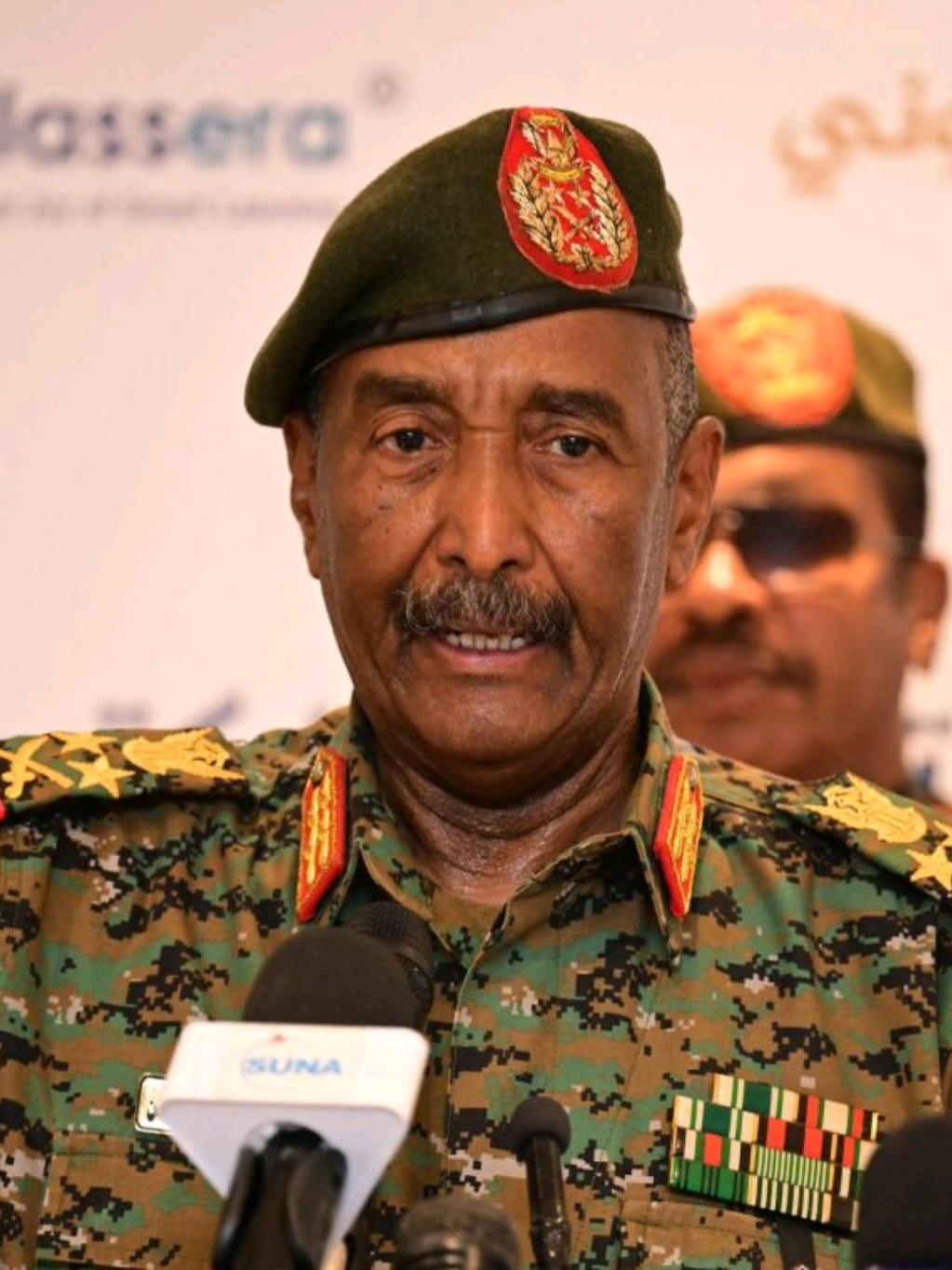 #عاجل #العربية #تغييرات أمنية جديدة في السودان: البرهان يرفع رتب ضباط ويُحيل لواءات للتقاعد#القوات_المسلحة_السودانية🦅🇸🇩🦅 #تابع الصفحه واشترك في القناه ليصلك كل ماهو جديد من الاخبار العاجلة والموثوقه 