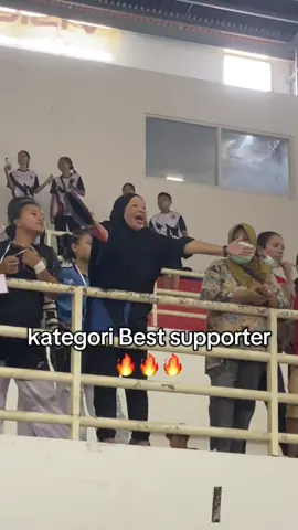 Part 2 setelah sekian lama.. ketemu lagi dengan mama supporter terbaik. #sultengopen #ngakakkocak #justforfun #hariini #aesthetic #kyorugi #sparring #taekwondo #worldtaekwondo #taekwondogirl #funny #motivation #sulteng #xybca #fyp 