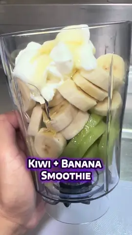 #SMOOTHIE | Kiwi +Banana (with yogurt and honey). Best to take it in the evening😊 This potassium and Vitamin C combo is good for the heart and immunity. #fyp #viral #Foodie #healthylifestyle 