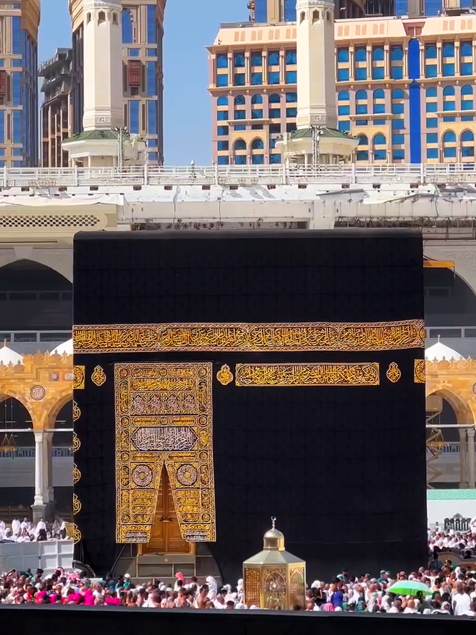 Jumma Mubarak🥰🌸❤🎧 . .  #nasheed #darkedit #aestheticvideos #islamiccontent #islamicstatus 