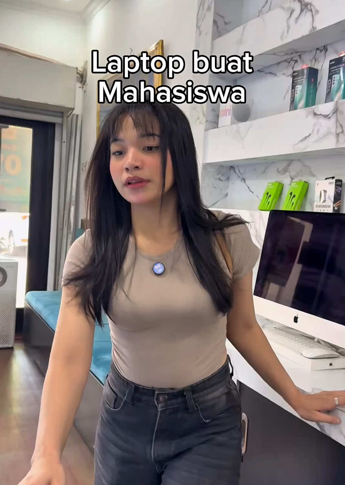 Kamu mahasiswa yang belum lulus kaya yuan? Pake macbook ini kelulusan kamu bakal terjamin 😎#thypestor #iphonebandung #fyp #mahasiswa #mahasiswaakhir 