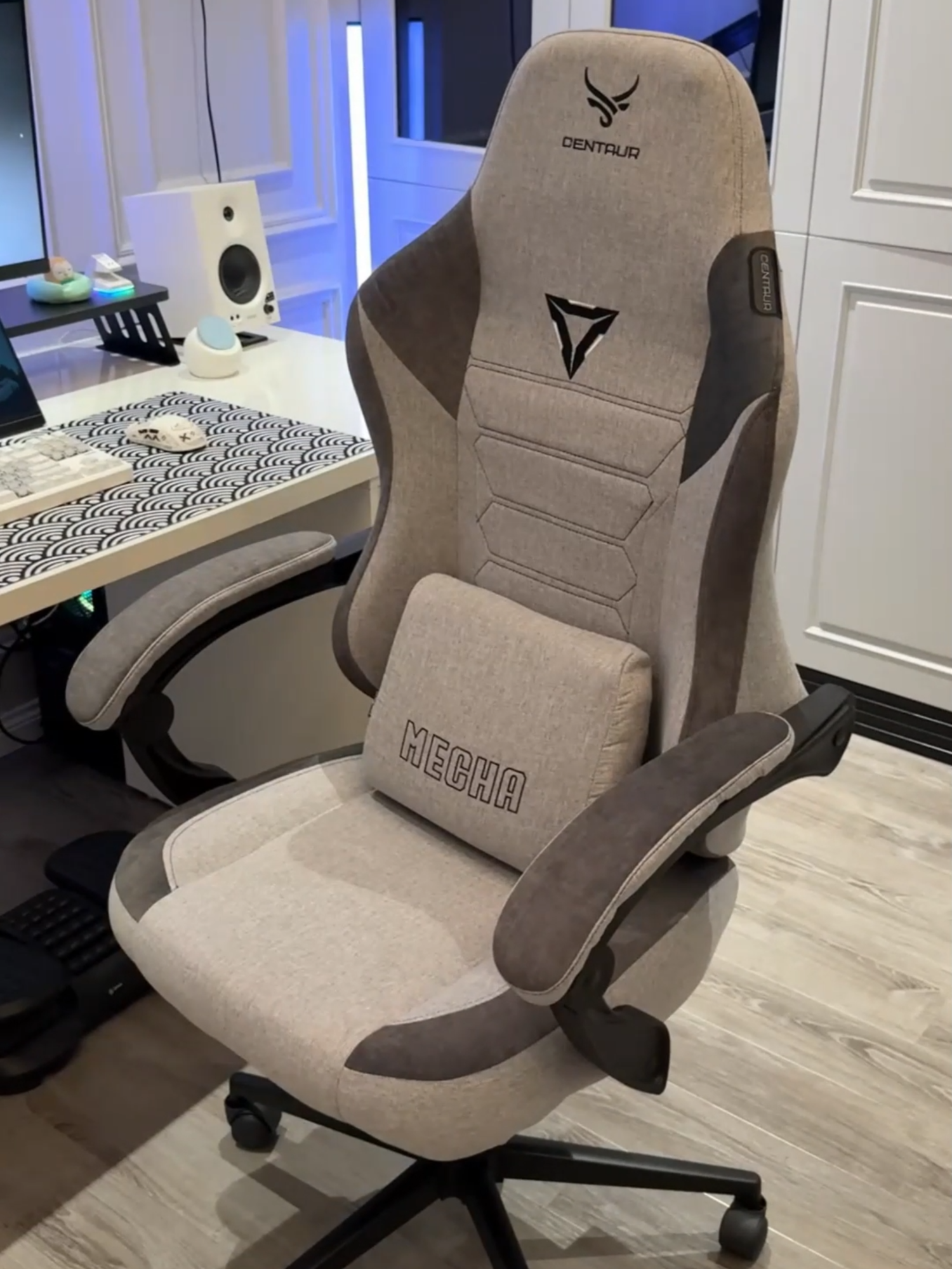 Lắp ghế gaming mới cho góc làm việc của mình #desksetup #nghiensetup #learnontikok #deskaccessories #decor #ghegaming #centaurmecha #centaur