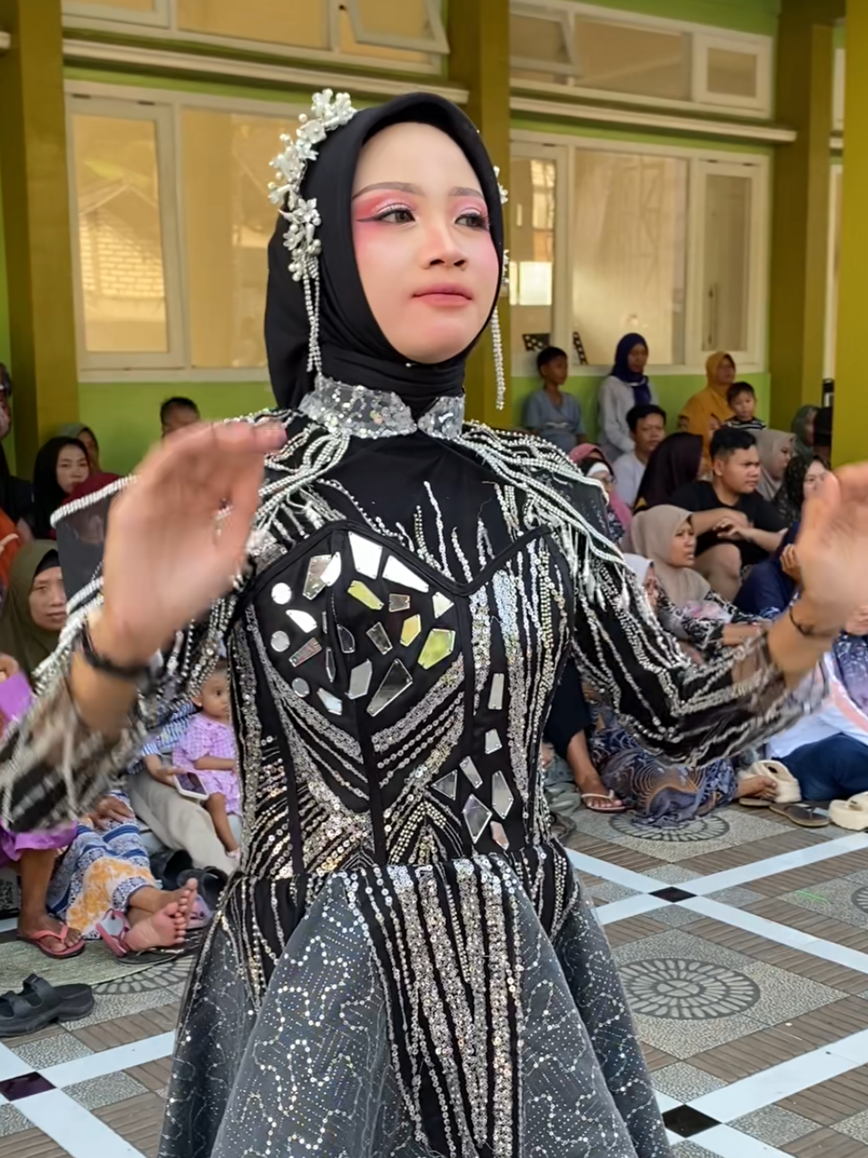 Yank?🥰 Kostum Mayoret by @awg_kostumlamongan  #fyp #fypシ゚ #mayoretcantik #sekarnadasekrikil #drumband 