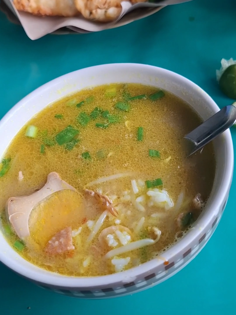 Soto Khas Blora 59 di Jl Telaga Bodas Raya Semarang. #sotoblora #sotoayam #kulinersemarang 