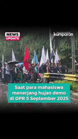 menembus hujan demi turunkan puan maha,,,? #demo #bebanrakyat #fyppppppppppppppppppppppp #fypage 
