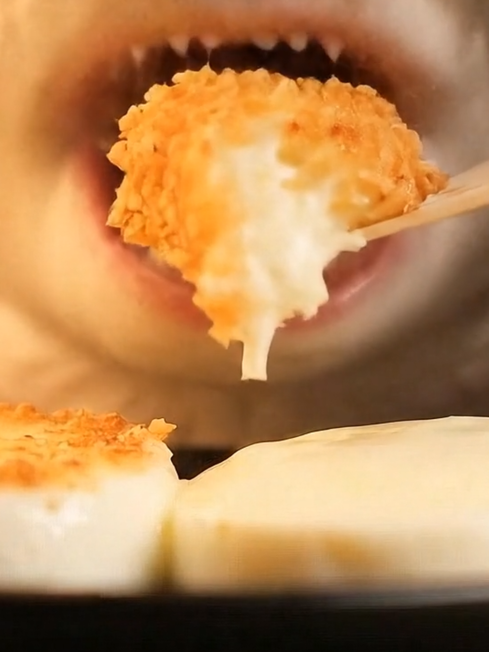 HOMEMADE MOZZARELLA #asmr #asmrsounds 