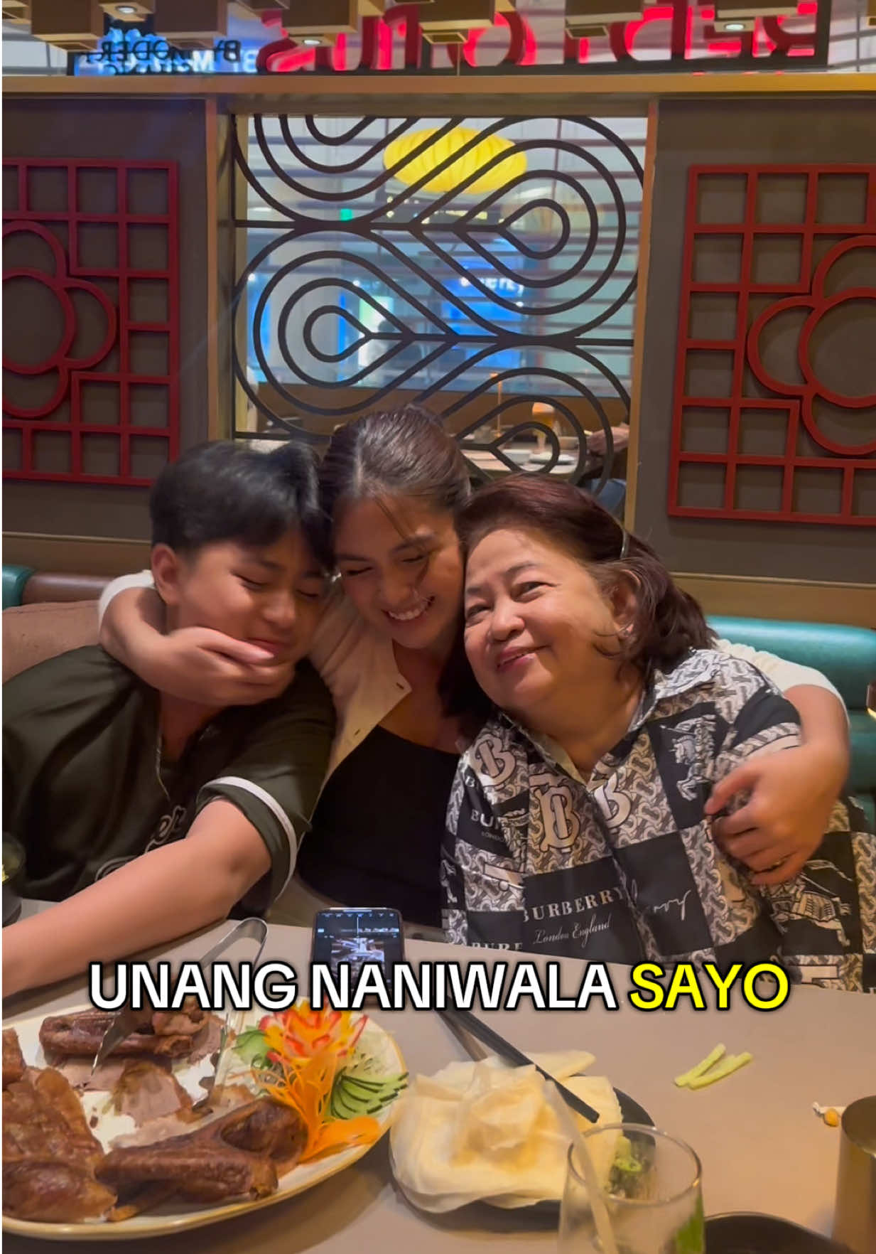 Family time over dinner at Red Lotus, BGC ✨ Grateful to spend the night with the whole fam, lalo na with our lola—our rock, our happiness, our constant. And tonight, we also celebrated Sky turning 13 🥳 So much love and laughter around the table.  Food was amazing, thanks to @The Bistro Group but nothing compares to sharing it with the people I love most.
