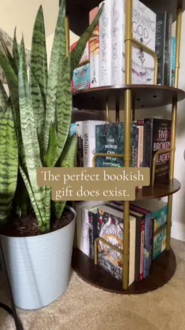 This bookshelf is 3 to 5 tiers of perfection. If you are looking to give the perfect gift to a reader, this is gonna be it. It comes in so many different colors, this flycity rotating bookshelf rotates perfectly even on carpet, and it adds the perfect touch to any room. ##biokshelf##bookcase##BookTok##reader##giftideas