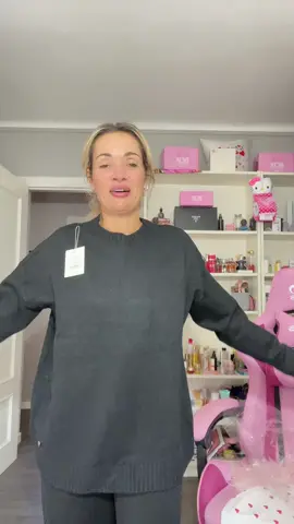 Conjunto de puntos de dos piezas, camiseta de manga larga, cuello redondo, pantalón  con elástico en la cintura, cómodo y versátil para uso diario entretiempo, etc. lo puedes adquirir aquí desde el escaparate o desde@@ARMONIAS##conjuntos##comodos##comprar##escaparate