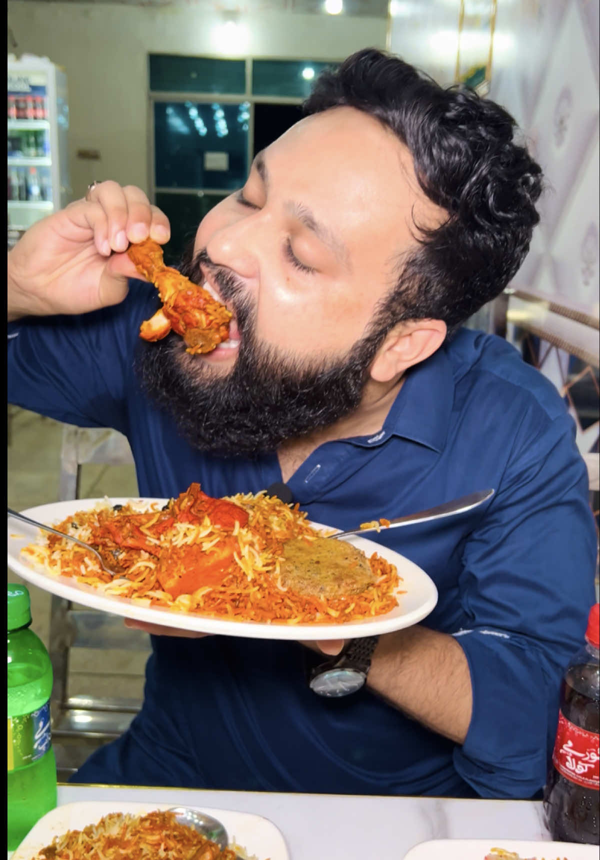 Sirf 210 Rupy Ma Student Deal 🤤🤤👌 1 Chicken Piece Biryani + 1 Cold Drink + 1 Raita 😉😇 Family Deal 2 Piece Full Chicken Biryani + 1 Cold Drink + Raita Salad + Shami Tikki + Zarda Sirf 480 Rupy Ma 🤤😇 Menion Your Friends 😜 #foryoupage #foryou #foodstreetsargodha #sargodhafoodstreet #foodvlogger 