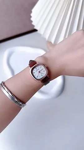 ใส่แล้วปังทุกมุม!#นาฬิกาข้อมือผู้หญิง #นาฬิกาผู้หญิง 