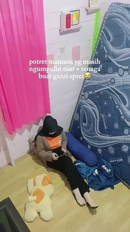 gnti sprei emg semelelahkan itu sii apalagi aku baru plng krja😭 #kamarpink #kamaraesthetic #roomdecor #pink #bebersih 