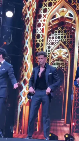 #foryou #foryourpage #bollywooddance #bollywood #govindawife #panjabiwedding #dance .