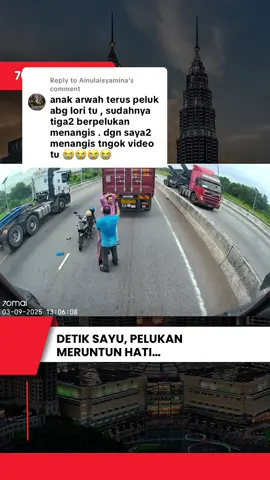 Replying to @Ainulaisyamina Nahas Kemalangan Maut 3 Sekeluarga 💔 Salam Takziah buat keluarga mangsa 🤲🏻  #dashcam #dashcammalaysia #kemalanganjalanraya #fypmalaysia #treler   