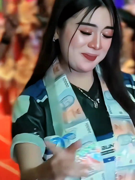 Goyang Terus Bibik Mar @margareth@@ #karnavalsoundsystem #karnaval #soundsystemjawatimur #soundsystem #soundhoregjawatimur 