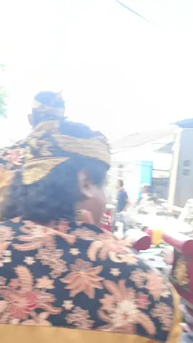 Syahrini Wes ketemu lek?? @aphies_prabha 😅😂 #fyppppppppppppppppppppppp #banyuwangihits #viral #fyp #fypdong 