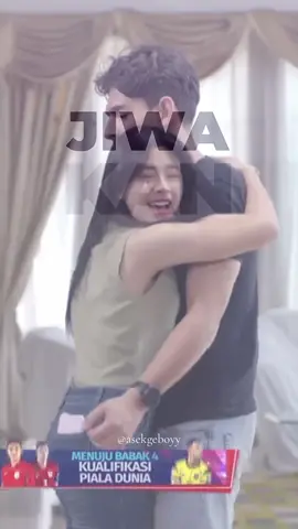 hey heyyy,bru jg hri prtma brkunjung ke rmah lama udh ad adegan pelukan ajee nieee🤭🤭 #aqeela #aqeelacalista #harry #harryvaughan #harqeel 