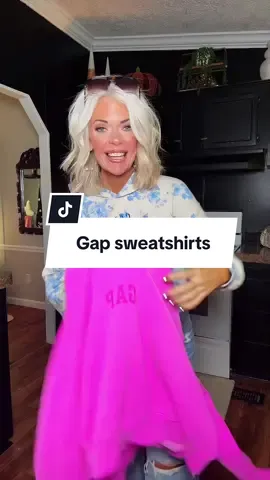 I love this blue floral sweatshirt from GAP. It’s soo cute. I love it. #sweatshirt #sweatshirts #gap #hoodie #casualoutfits 