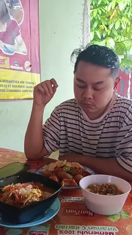 Konspirasi seblak. #seblak #konspirasi #kulinerindonesia #komeditiktok