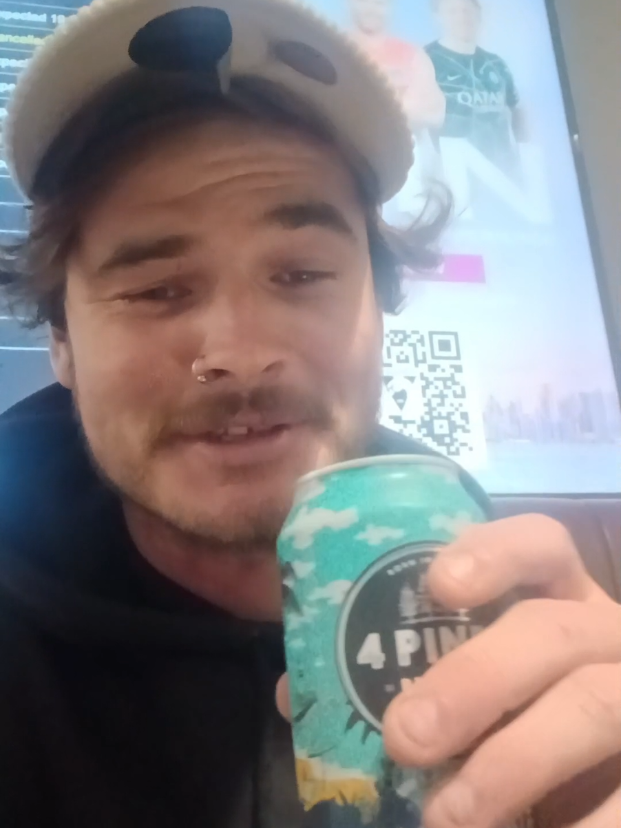 How to get free food and beers at Sydney Airport 