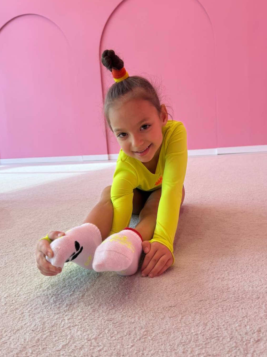 ✨ The best sport for girls?  Rhythmic gymnastics! ✨ It turns little girls into graceful princesses 👑, builds confidence 💪, and opens the door to a brighter future 🌟 Give your daughter the best start in life – enroll her today! 💖 #gymnasticsdubai #gymnasticsdubaiforkids #художественнаягимнастика #dubaisports #rhytmicgymnasticsdubai 