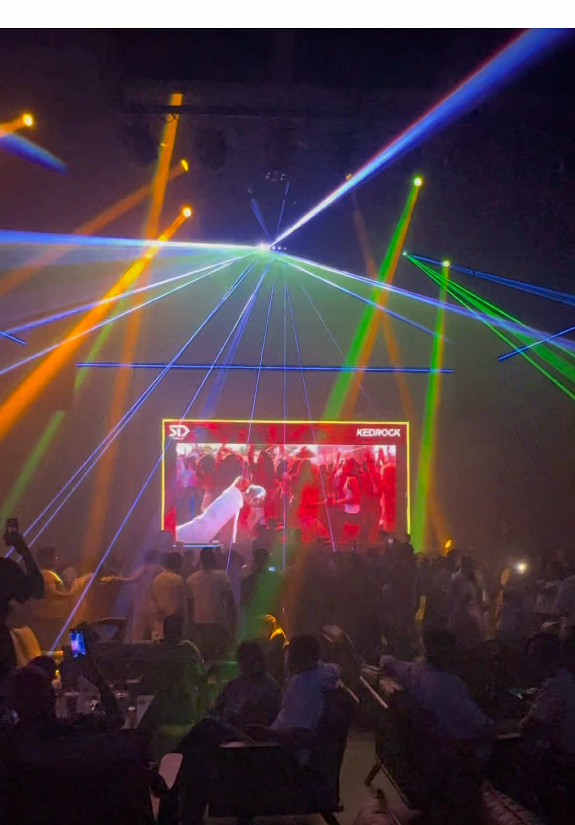 🔥 Weekend Alert! 🔥 ১২ ও ১৩ সেপ্টেম্বর, The Royal Red-এ DJ Night! 💃 নাচ, 🎶 মিউজিক আর অসাধারণ ভিবস — মিস করবেন না!#weekend #livedj #কক্সবাজার #nightclub #royalredlivemusic 