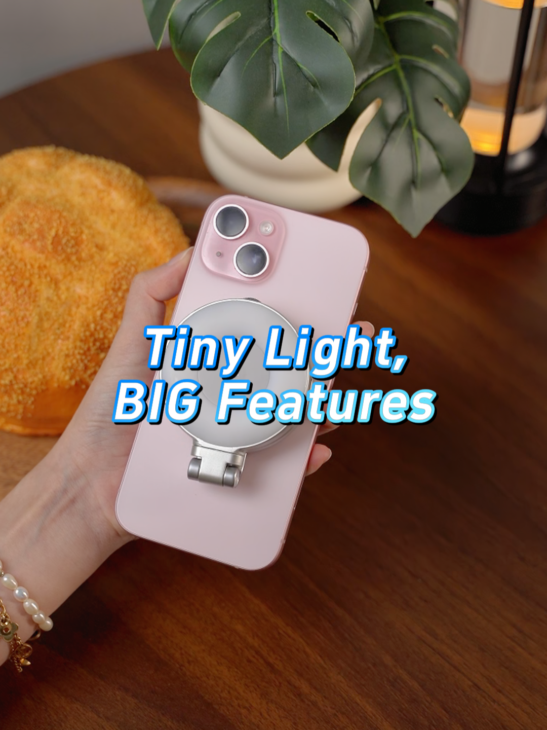 The best thing to have for taking better pictures.😍 A foldable magnetic fill light that even comes with a mirror for selfies and also doubles as a phone stand! #photography #light #selfie #filllight #shooting #selfielight #ringlight #contentcreatortools #Vlog #phoneaccessories #magneticlight #contentcreator #telesin #dealsforyoudays #TikTokShopRestock #GetReadyforFashionWeek #TikTokShopLaborDaySale#TikTokShopRestock