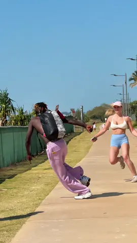 She Jumped 🤣 #viral #comedy #trending 