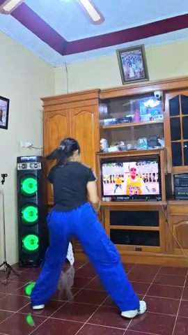 olahraga seasyikk ini loh,gak pengen ta 😛 #olahraga #zumba #dance 