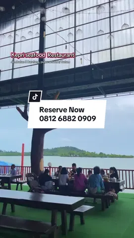 Kalau mau kebatam, pastikan kalian uda coba kesini. Karna tempat paling best di barelang.  📍Lewat Jembatan 3 barelang, pulau setokok/ Batam #kepriseafoodrestaurant #batamkuliner #fyppppppppppppppppppppppp #lautbatam #batamvibes 
