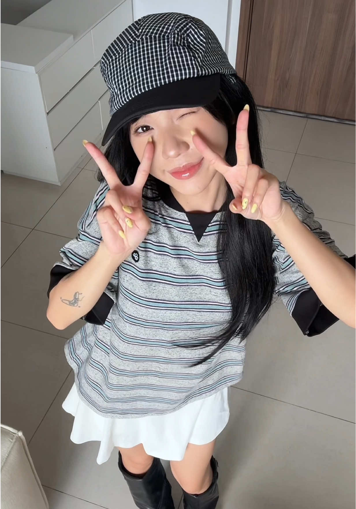 Mặc gì cũng cute 🤍 #OOTD #xuhuong #GocLamDep #fashiontiktok #fyp 