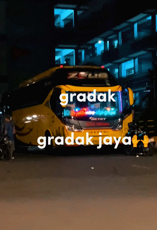 🙌🏻😝 #setianegarazeus#busmalam#fyp#busmaniacommunityindonesia#viral  