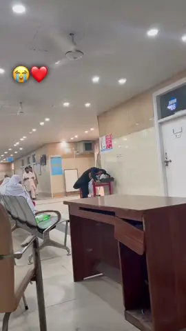 اج مردان مڈیکل کمپلیکس میں ایک نوجوان 🥺💔#sadvibes #fyp #lines🔥 #mardancomplex #1millionaudition 