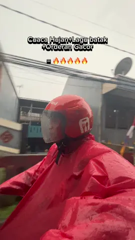 Lagu batak+mantel merah menyala🔥#shopyfood #ojolpgnsukses #ojoltiktok 